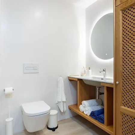 Home2book Stylish Apartment