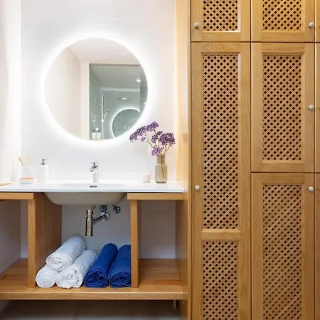 Apartment Home2book Stylish